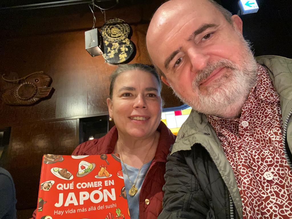 Nuestro libro pasea por Japón